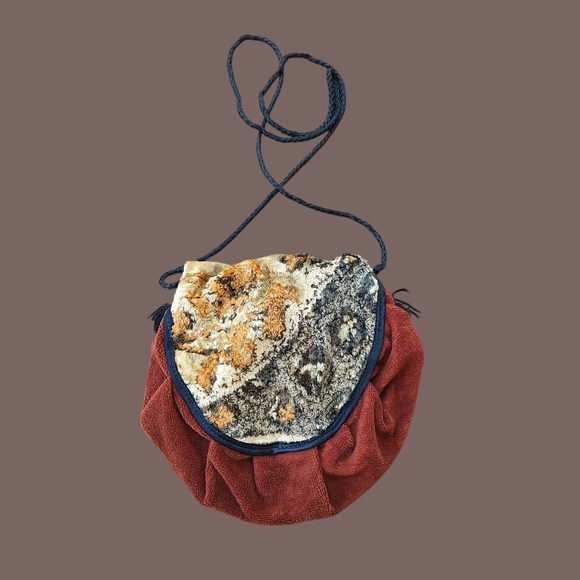 Vintage 1960s Maribou Of London Velvet Tapestry Crossbody Bag - Picture 2 of 3